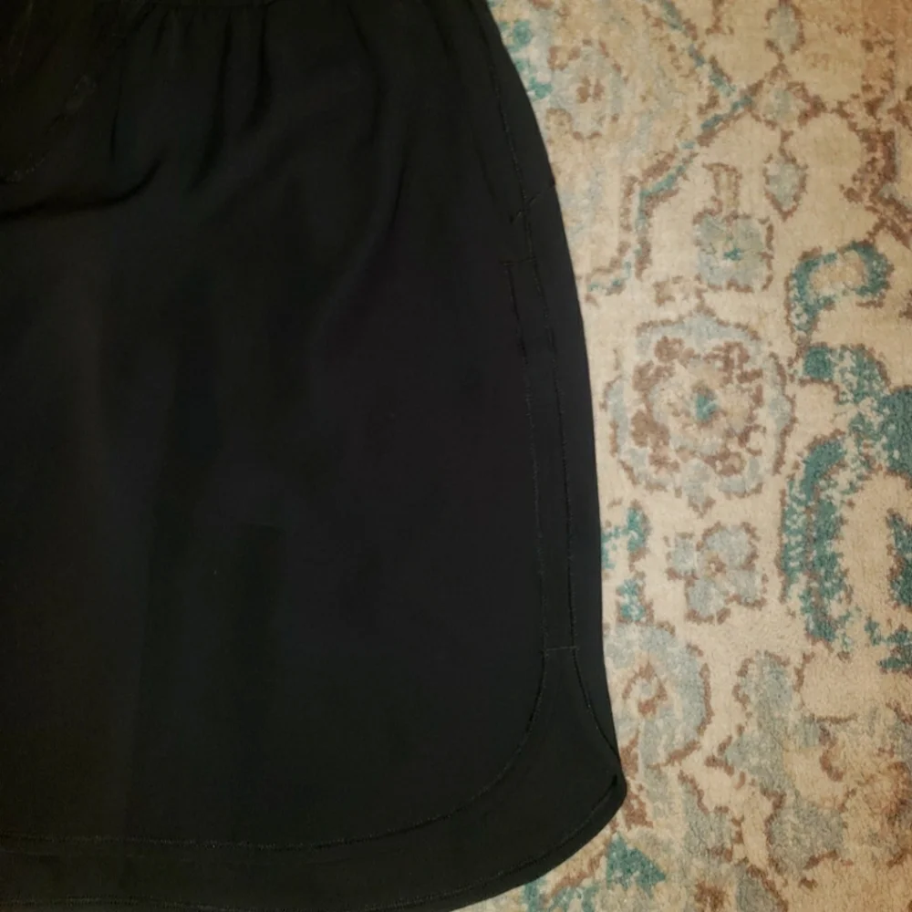 Last Chance! On The fly Lululemon skirt - Picture 4 of 10